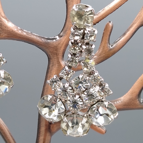 Girandole Rhinestone Chandelier Screw back Silver tone Earrings Vintage - Picture 4 of 16